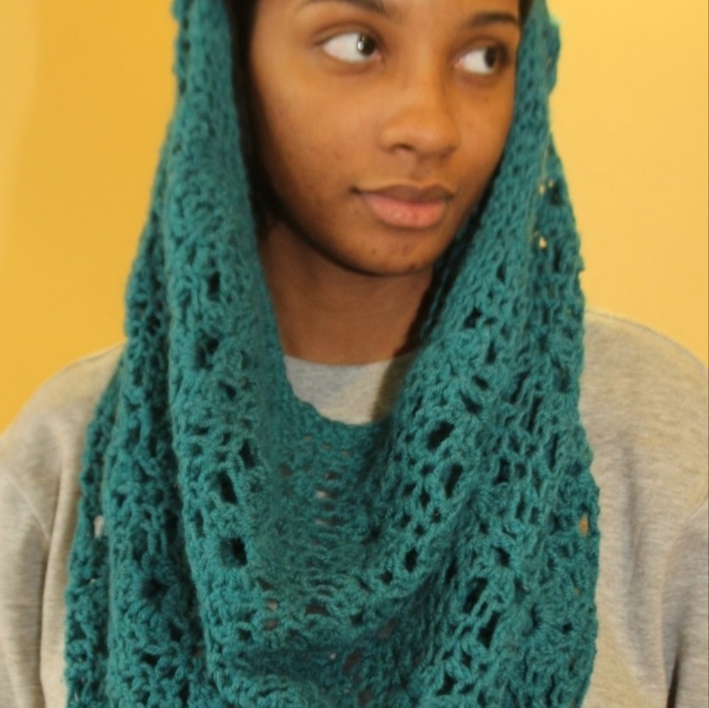 Handcrafted Super Soft Cowl / Scarf in Teal NEW - Picture 5 of 5